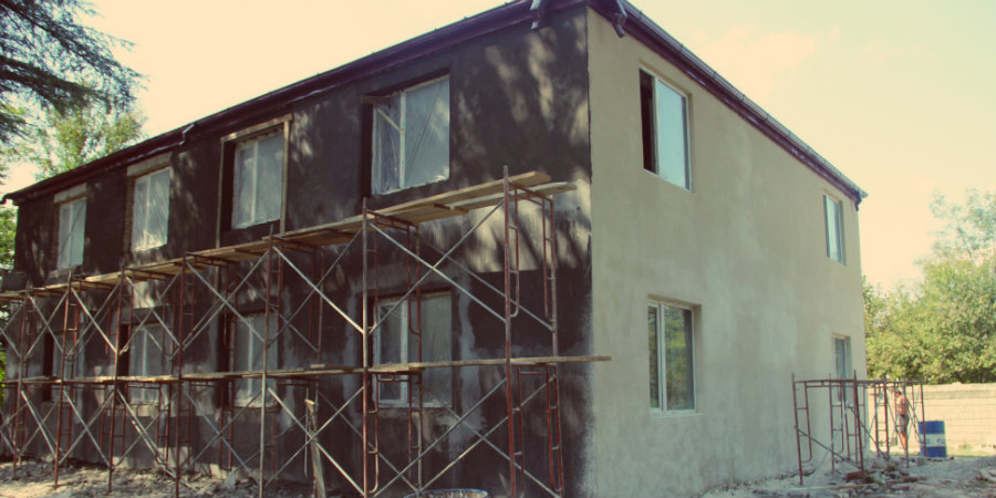 მარტვილში საცხოვრებელი ფართის არმქონე პირთათვის განკუთვნილი საცხოვრებელი შენობის სარეაბილიტაციო სამუშაოები მიმდინარეობს