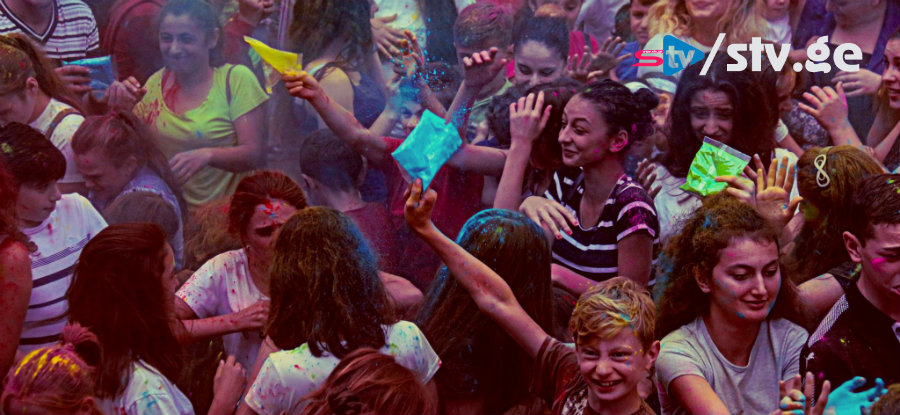 ფერების ფესტივალი სენაკში (ფოტორეპორტაჟი)
