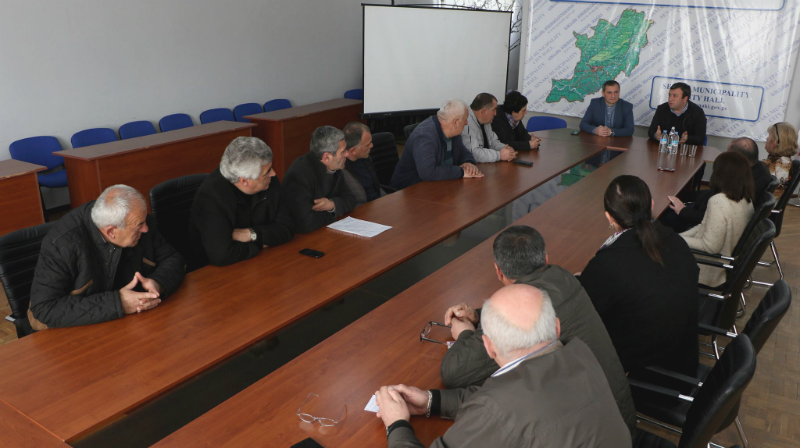 თხილის დაცვის სახელმწიფო პროგრამის ფარგლებში სენაკის მერიაში შეხვედრა გაიმართა