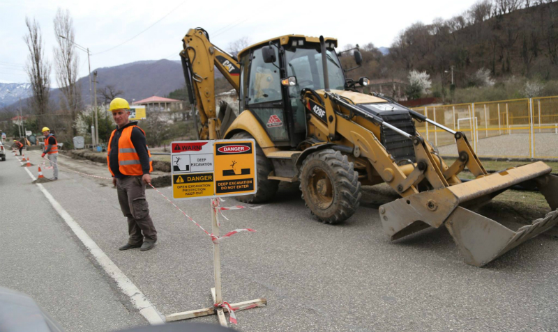 ზუგდიდში ქუჩების რეაბილიტაცია მიმდინარეობს