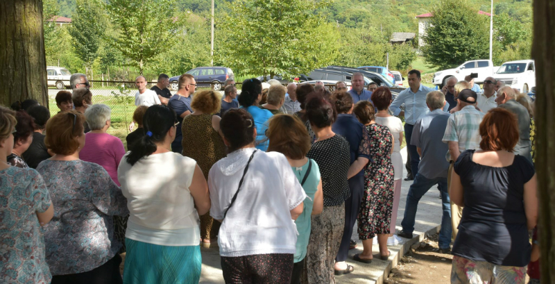 ხელისუფლების წარმომადგენლებმა მედანში, ობუჯსა და საკალანდიოში შეხვედრები გამართეს