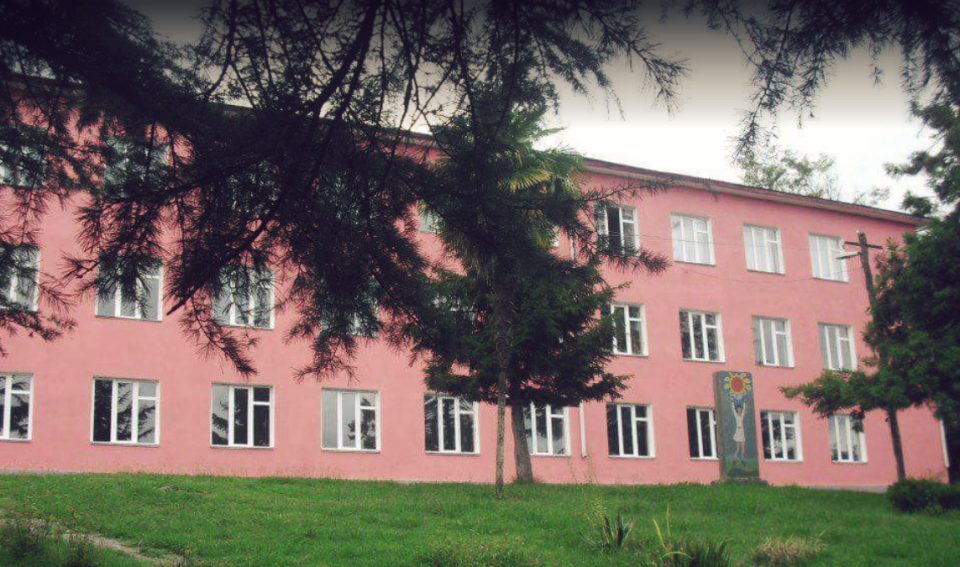 სოფელ კირცხის საჯარო სკოლის ორ პედაგოგს კორონავირუსი დაუდასტურდა