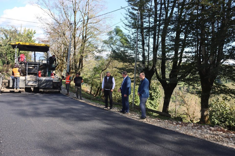 ჩხოროწყუში საგზაო ინფრასტრუქტურის მოწყობა აქტიურად მიმდინარეობს