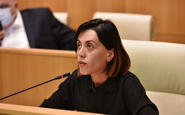 ანა წითლიძე მზადაა სააკაშვილის ნაცვლად ,,მსხევრპლად შეეწიროს” – დეპუტატმა შიმშილობა დაიწყო