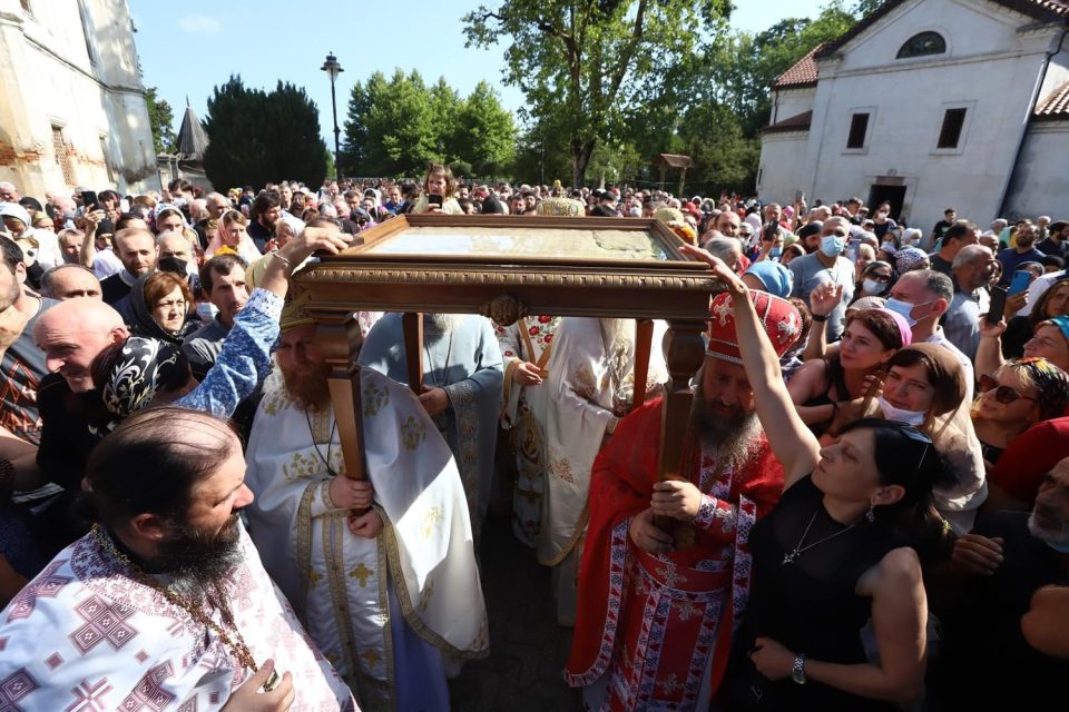 დღეს ვლაქერნობაა