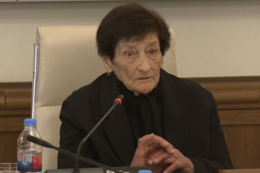 დოდო აფრასიძე: ომეხი გაათრიეს ტალახში და ისე დახვრიტეს… ბეჭედს ვერ აძრობდნენ ცხედარს, თითი წააჭრეს… ყელსაბამს ვერ ხსნიდნენ, მკერდზე ფეხი დაადეს, ისე ამოგლიჯეს