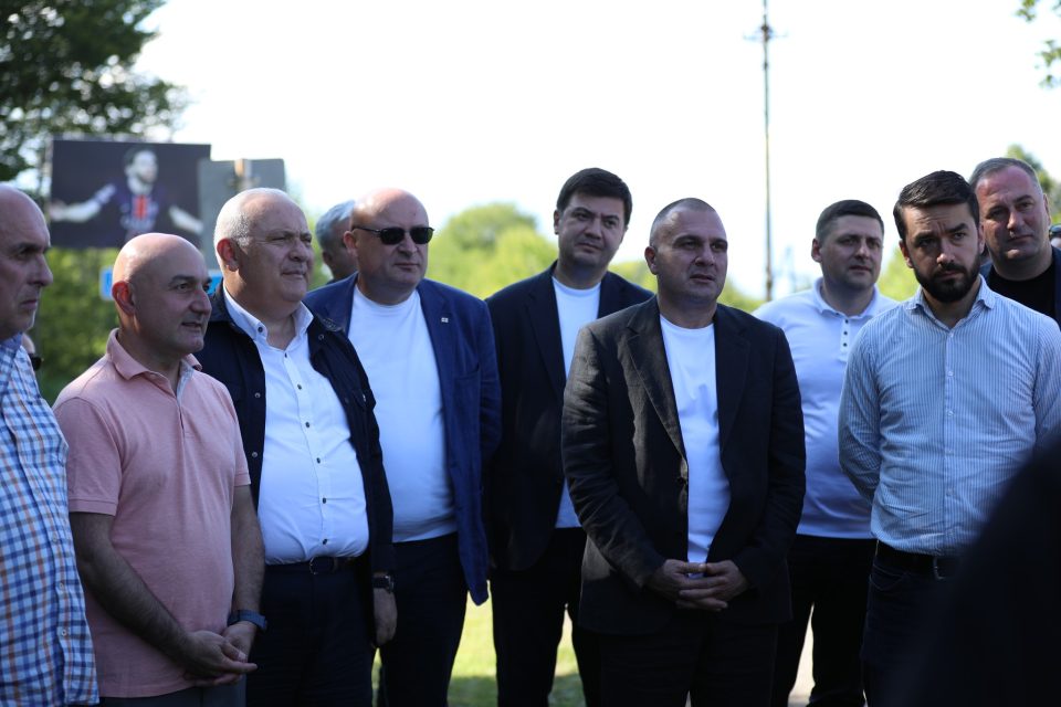 ინფრასტრუქტურის მინისტრი ნაკიფუ-ულრიას გზის მდგომარეობას გაეცნო