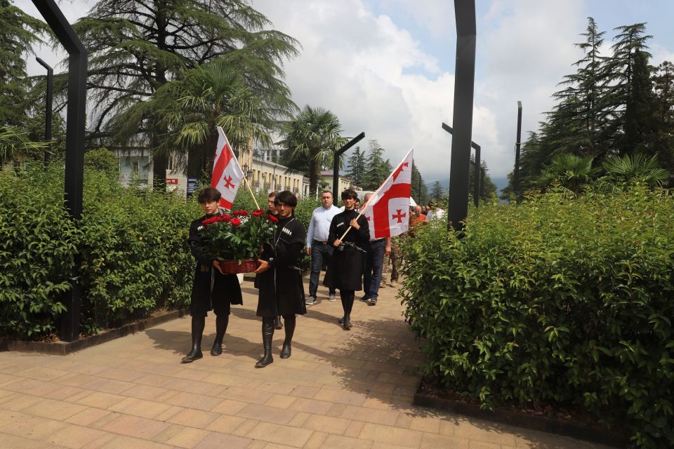 მარტვილში აგვისტოს ომში დაღუპულებს პატივი მიაგეს